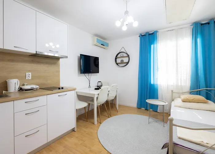 Rebecca Μακάρσκα