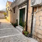 Rebecca 3* Makarska